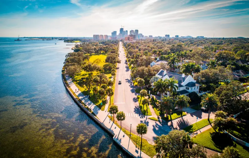 The scenic road where ocean meets city view to Downtown Saint Petersburg, Florida.